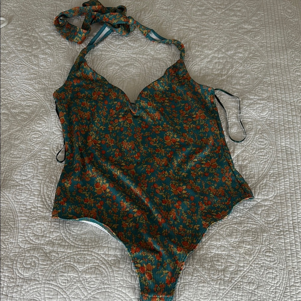 Free people floral V neck bodysuit